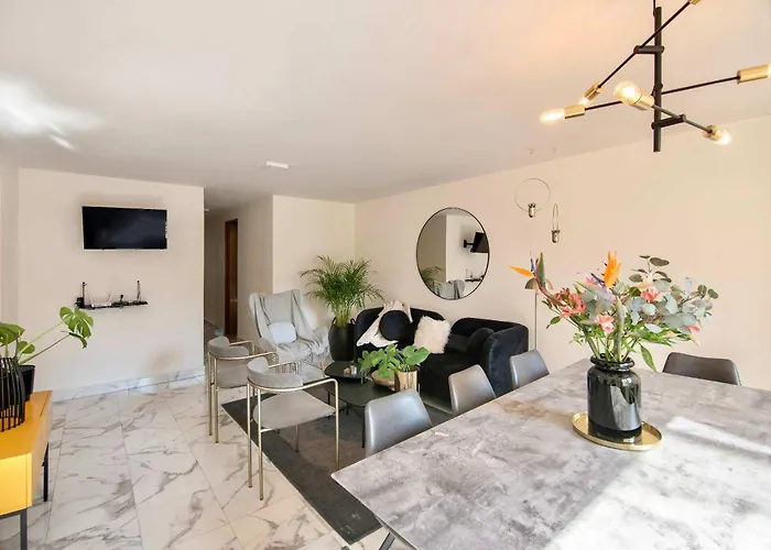 In A Calm Beautiful Street Of Roma Norte Apartamento *